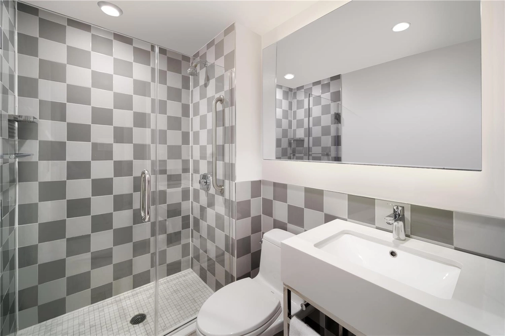 Standard Bathroom
