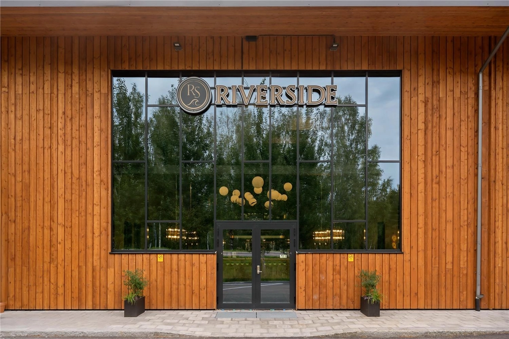 Entrance Riverside