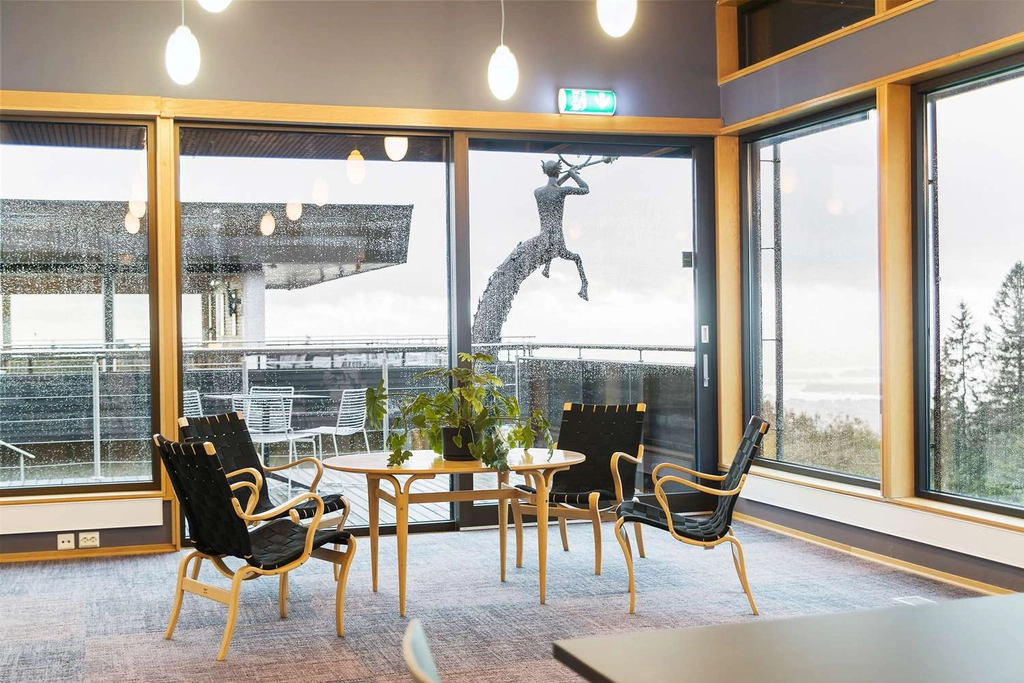 Lounge area