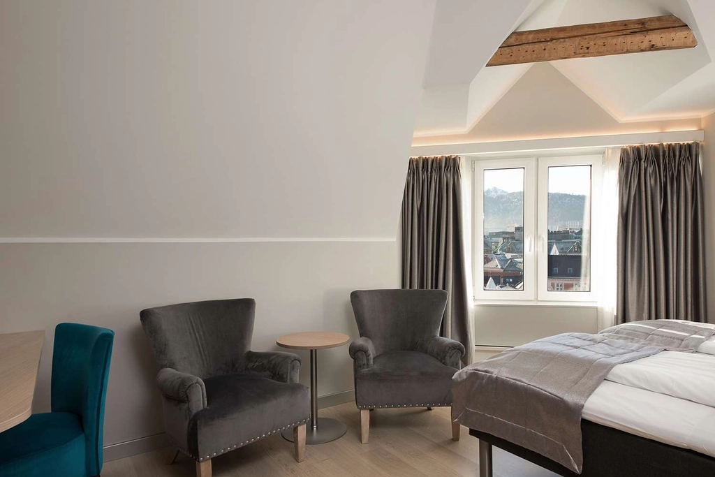 Bergen Harbour Superior King room furniture and view