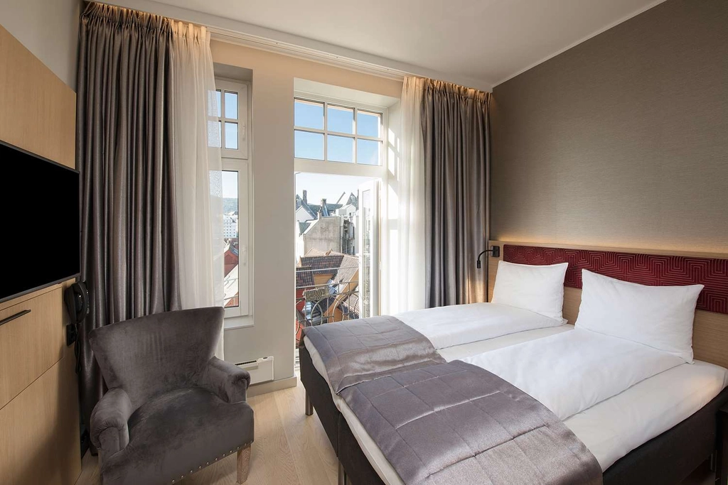 Bergen Harbour Standard Twin bedroom