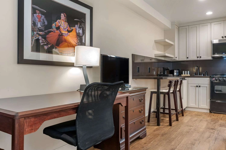 King Kitchenette