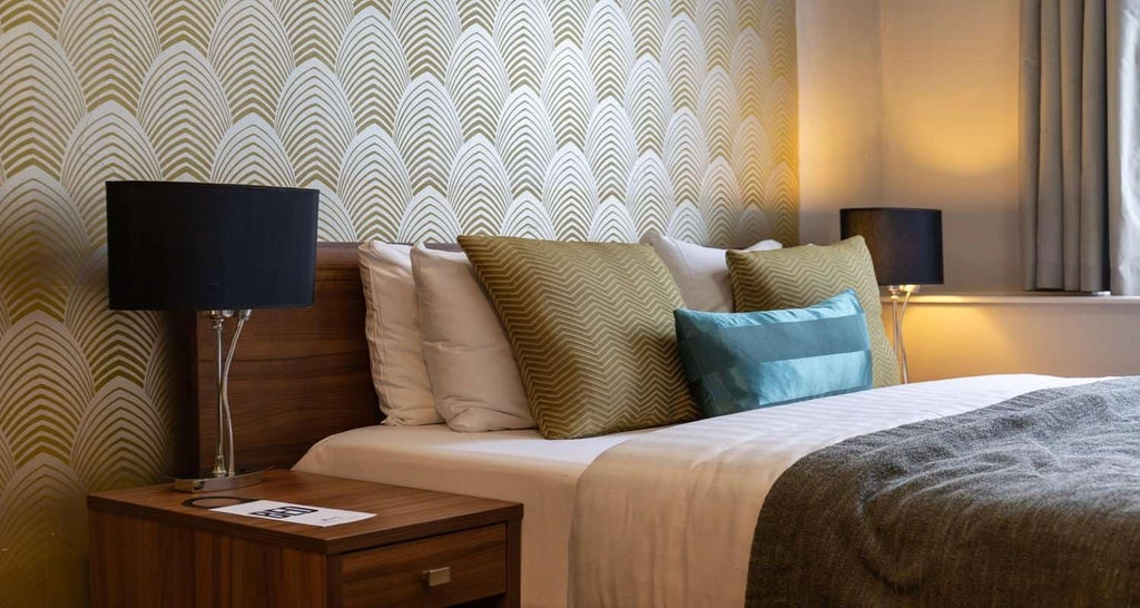 Mornington hotel bedrooms