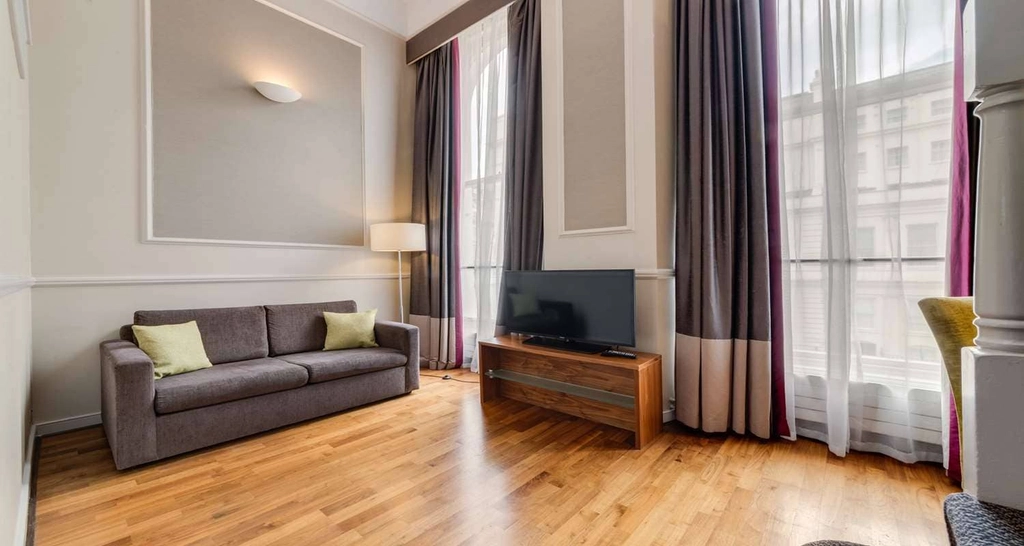 Mornington hotel bedrooms