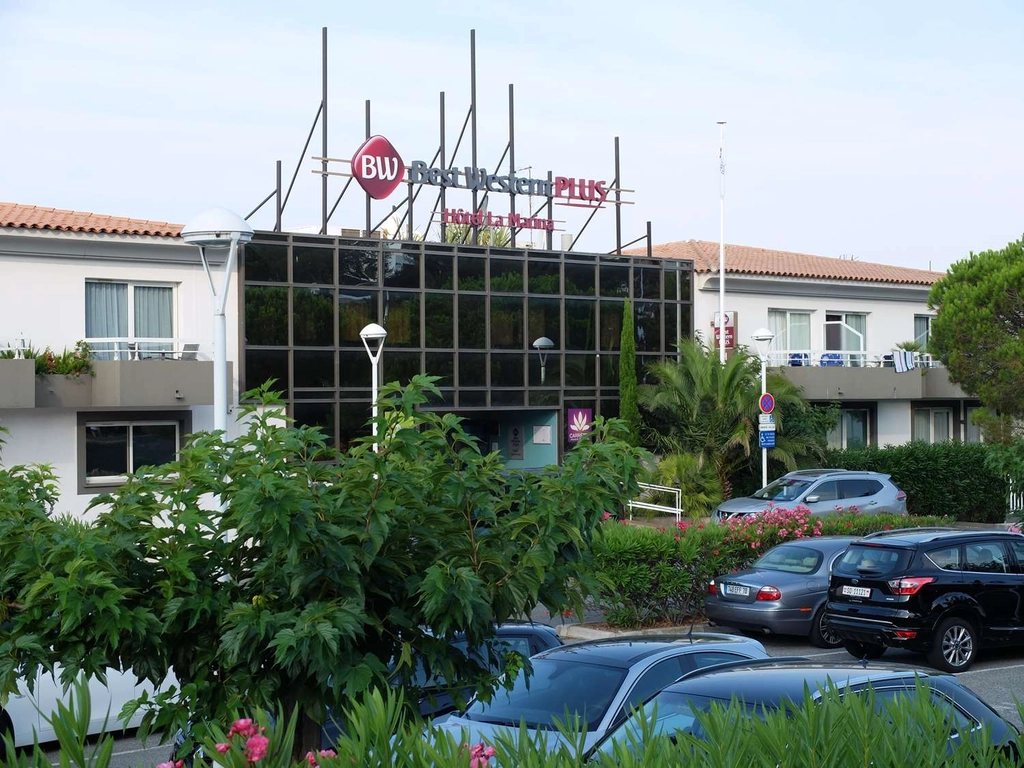 Entrance of the hotel