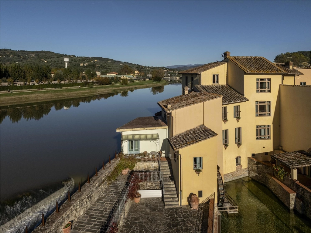 Esterno Mulino