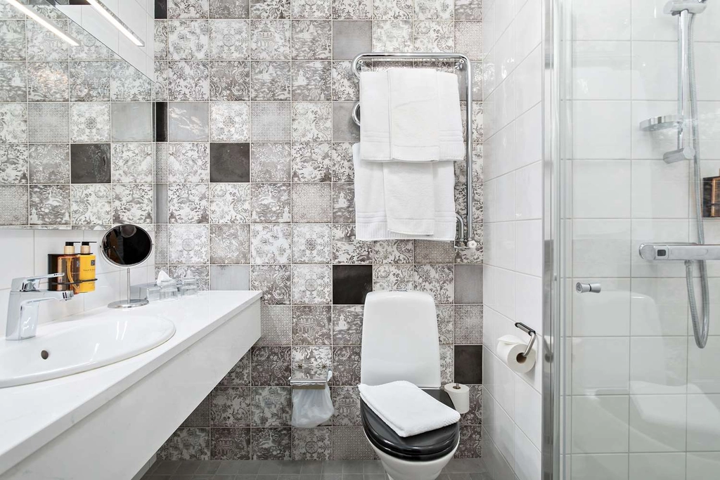 Family bathroom BW Plus V sterviks Stadshotell