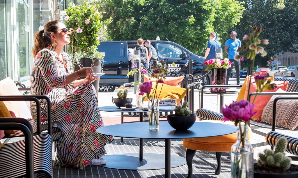 Hotel Lobby
