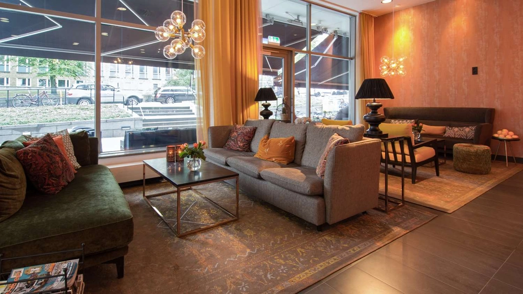 Hotel Lobby