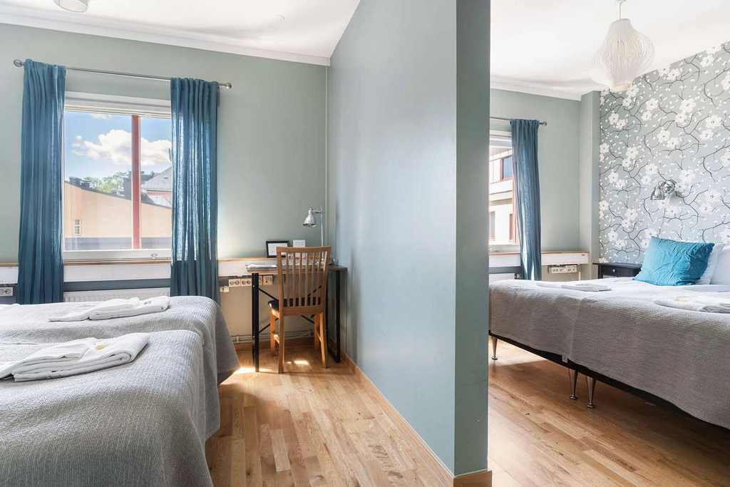 Standard four single beds