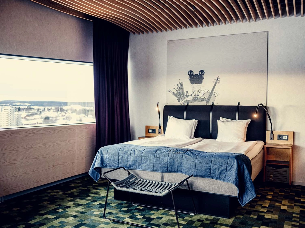 XL bed