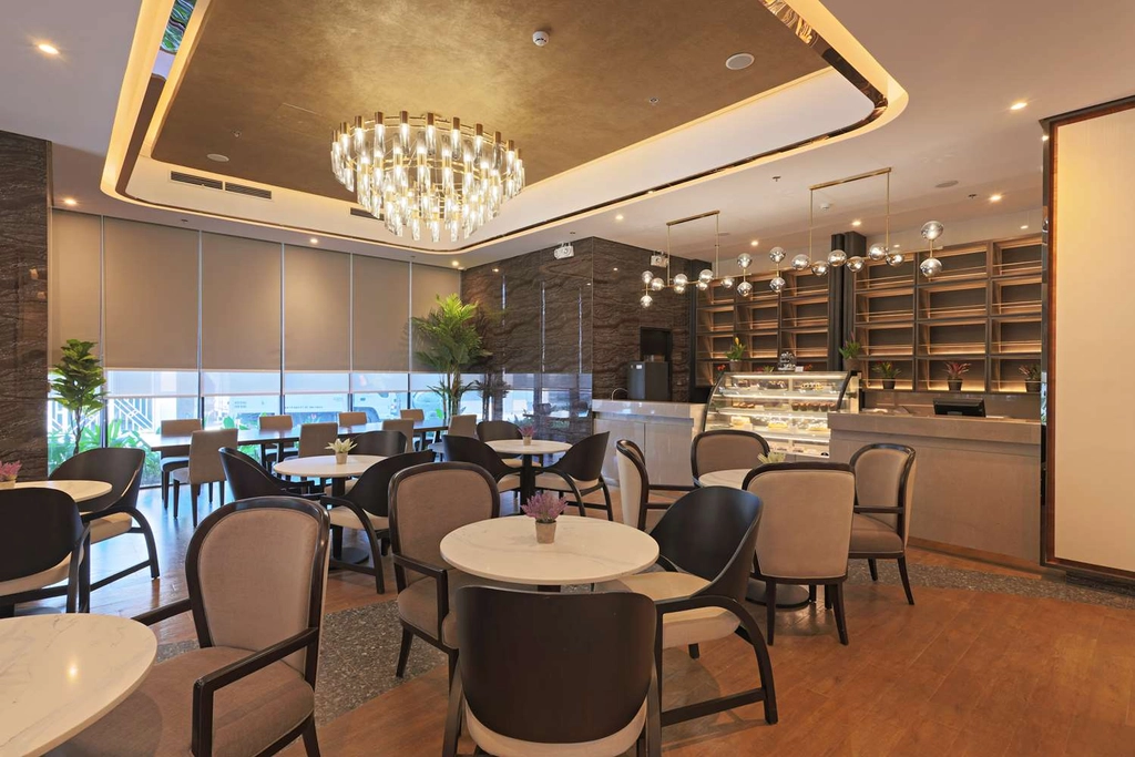 Cafe Sebastian - Lobby