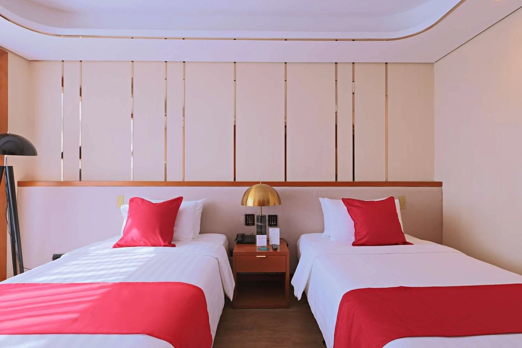 2 Single Beds - Deluxe Twin Room