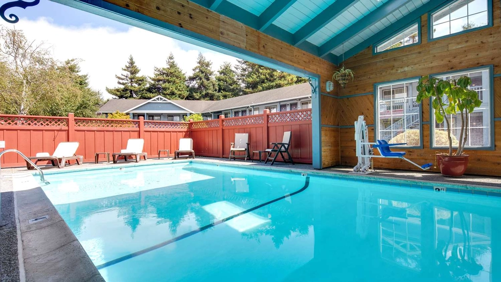 Heated Pool (half indoor/half outdoor)