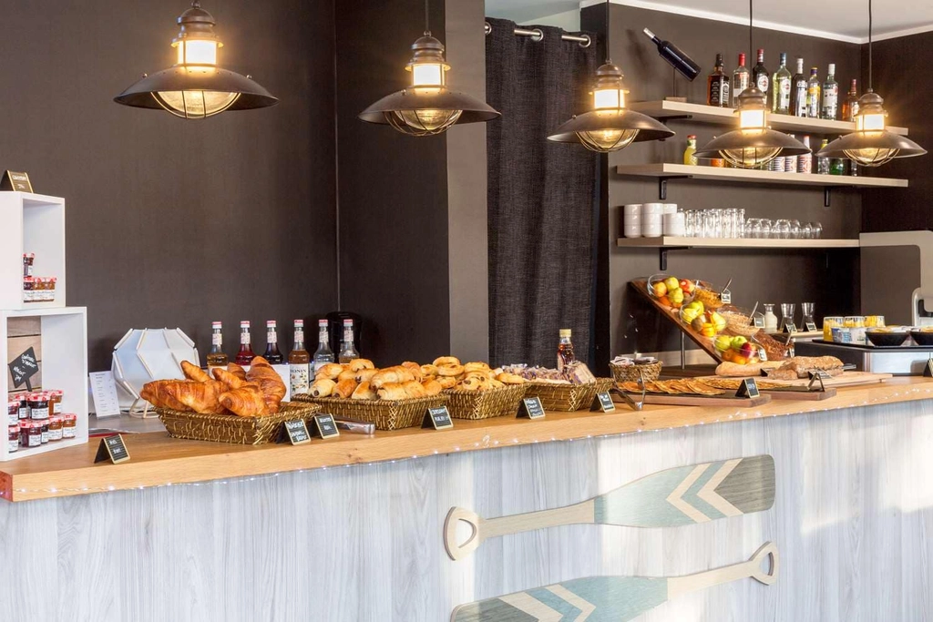 Continental Breakfast Buffet
