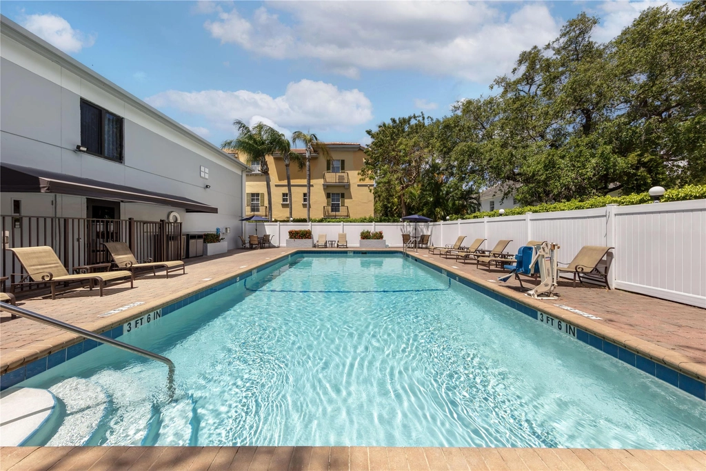 BW Fort Lauderdale FL Swimming Pool