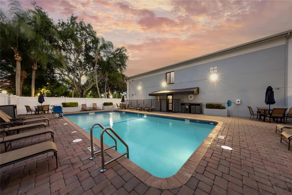 BW Fort Lauderdale FL Swimming Pool