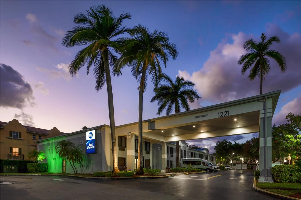 BW Fort Lauderdale FL Twilight