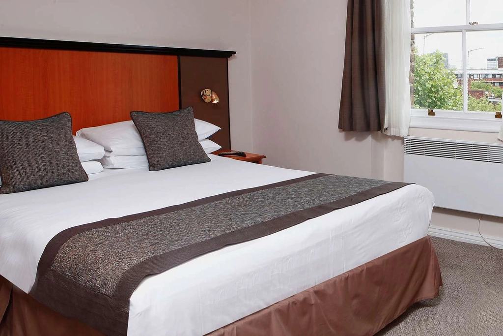 Standard: Double Room
