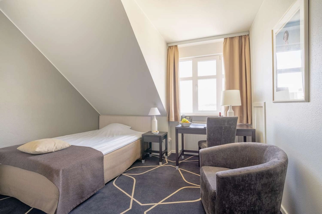 Single Hotel Dania