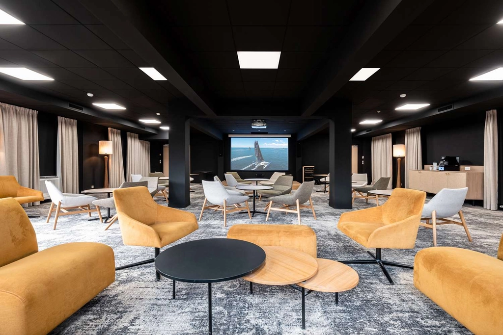 BEST WESTERN SAULX LES CHARTREUX