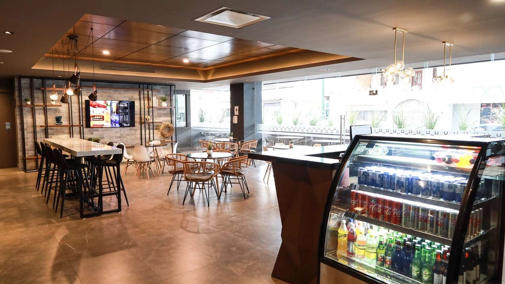 Bar