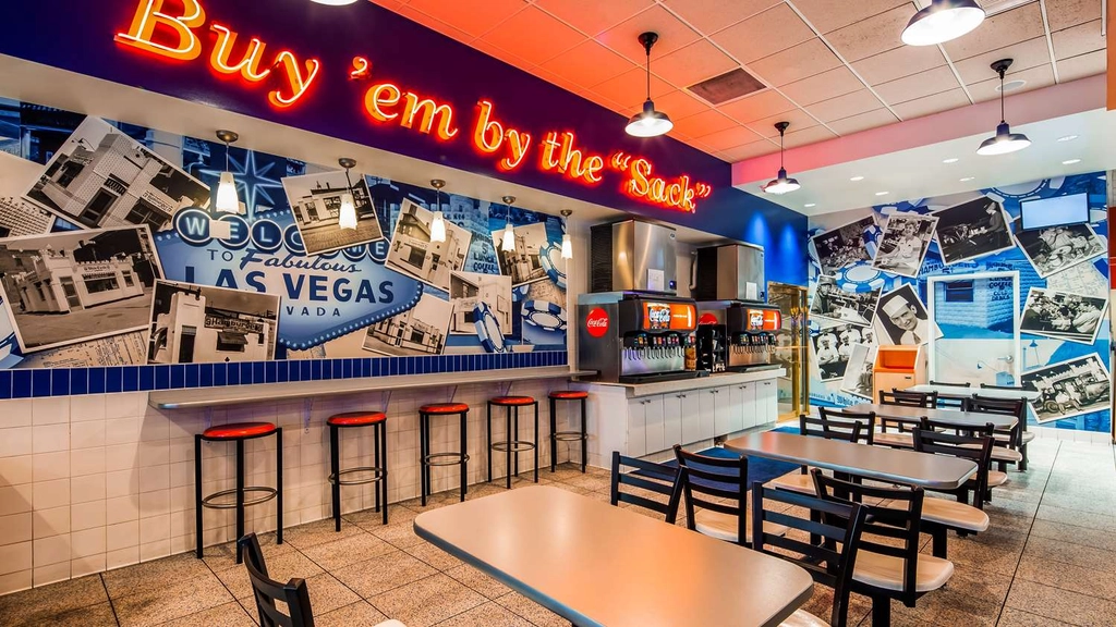 Food Court