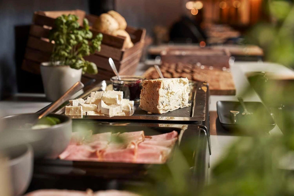 Breakfast Hotel Oasia