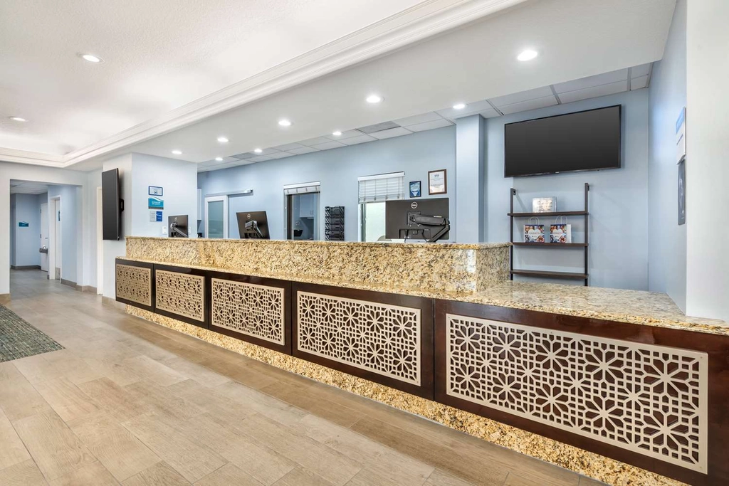 BW Cocoa Beach FL Lobby