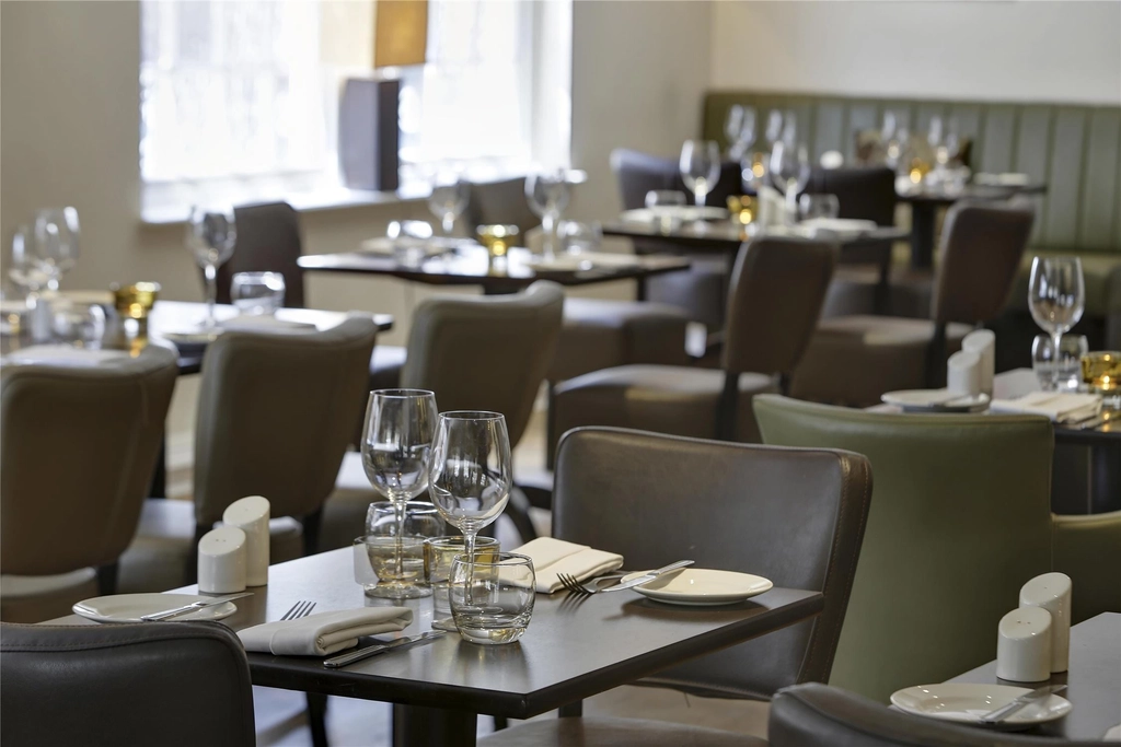 ship hotel dining