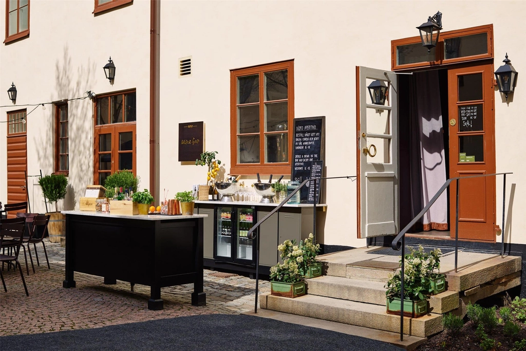 NOFO WineBar OutdoorBar