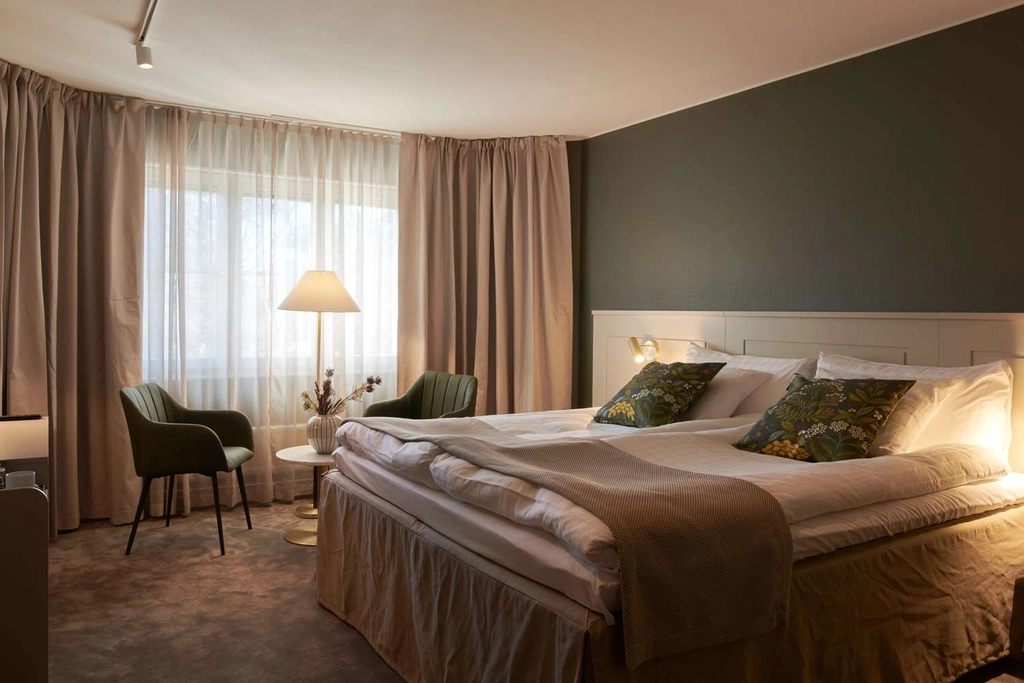 King bed Superior room