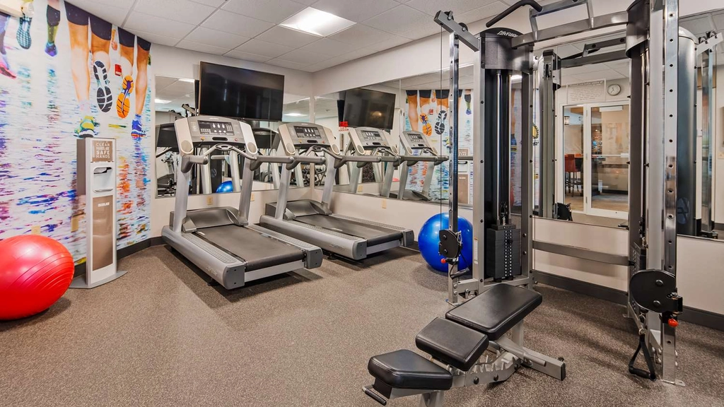 State of the art fitness center open 24 hours