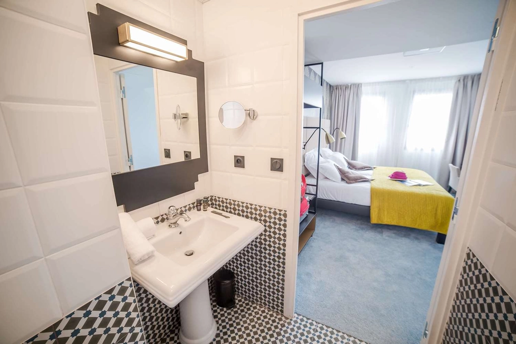 Guest Bathroom