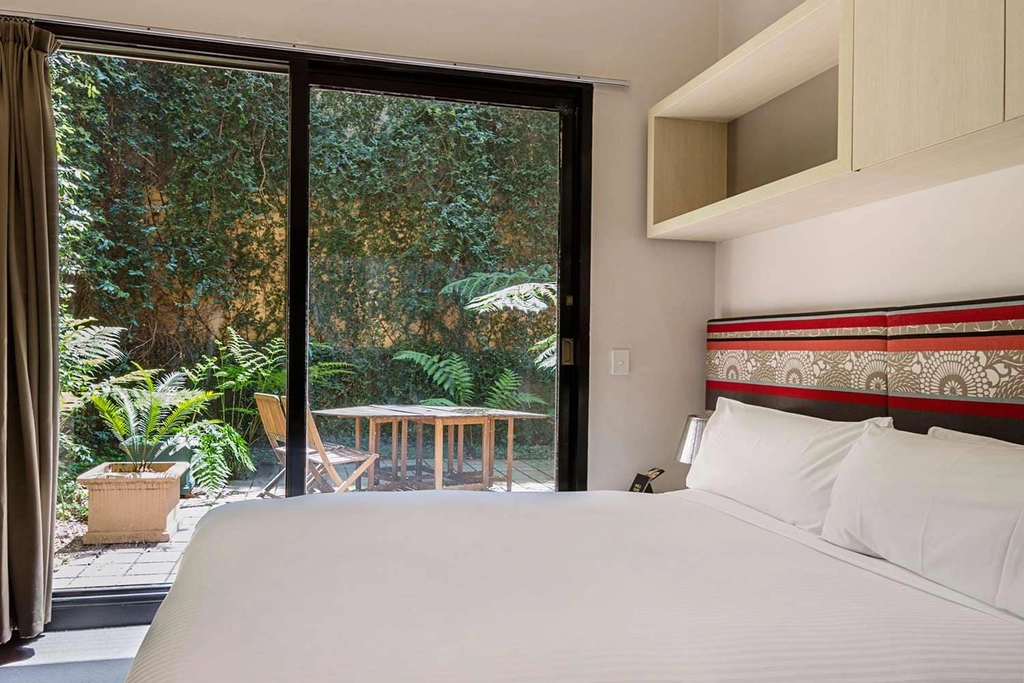 Courtyard Room