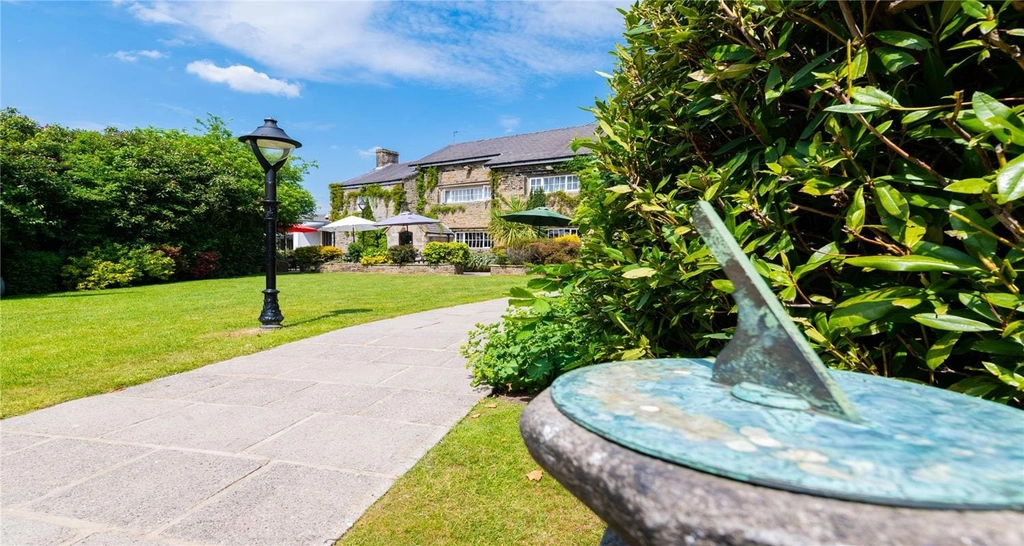lancashire manor hotel grounds and hotel