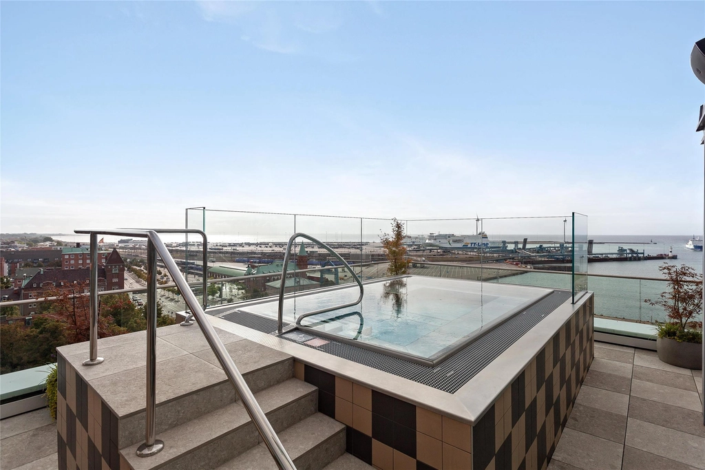 Spa outdoor pool willow