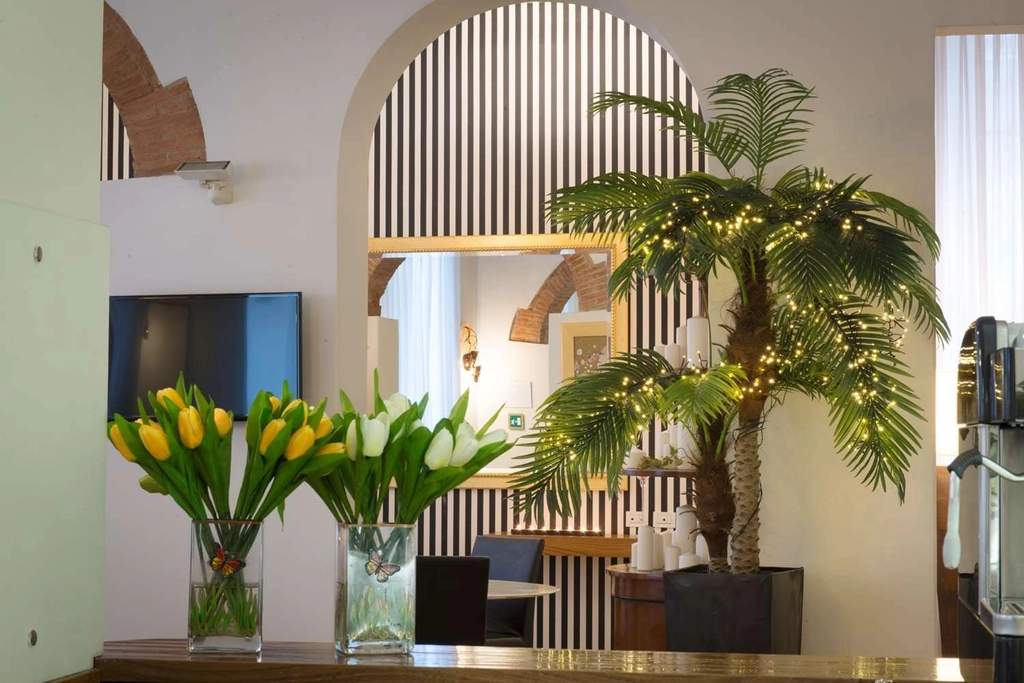 Lobby Decor
