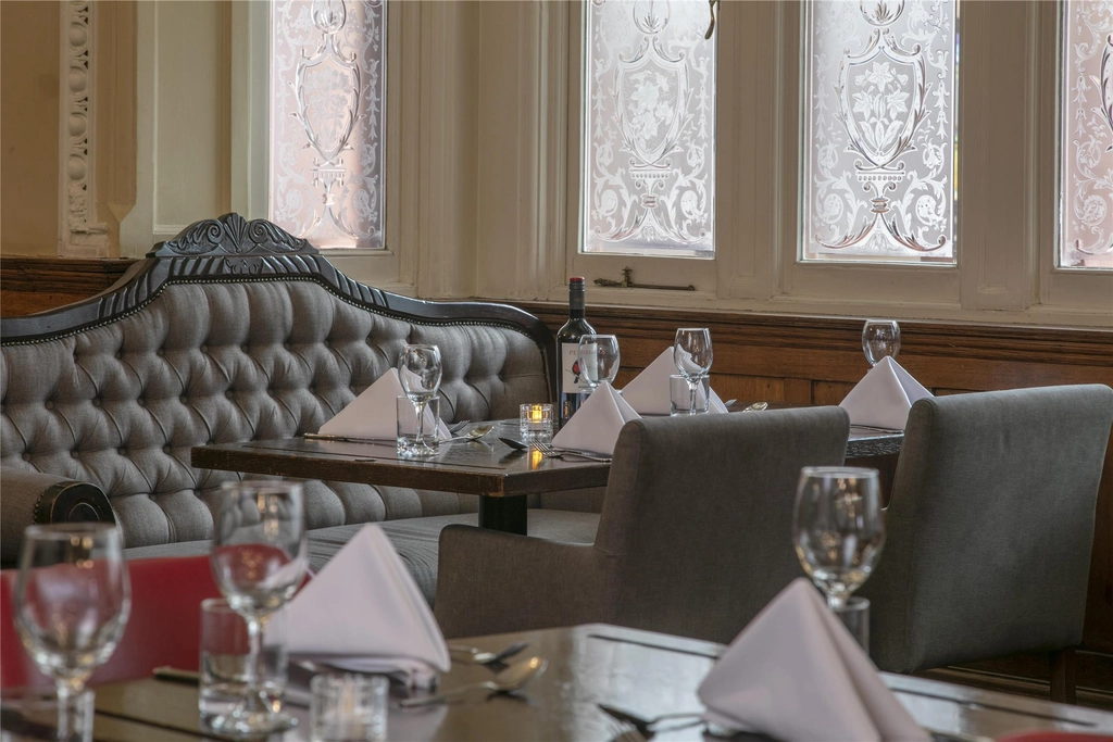 The Grill Restaurant & Bar