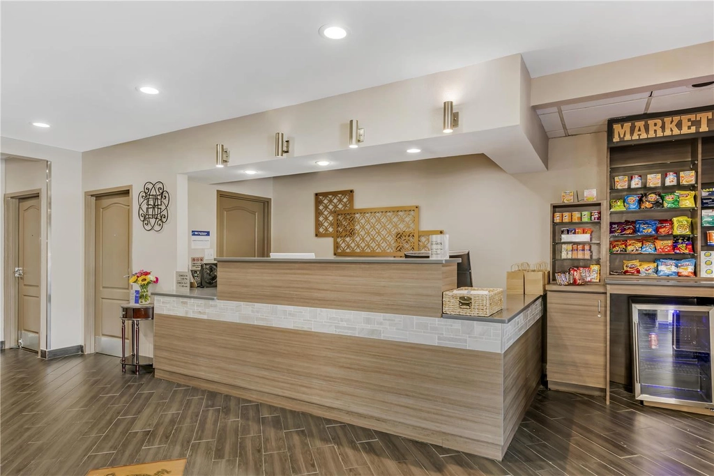 BW Sanford FL Lobby