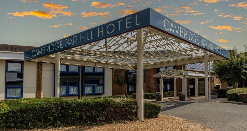 Cambridge grounds and hotel