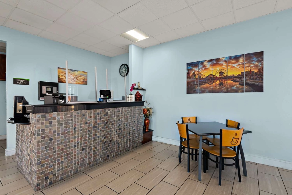 BW Clermont FL Lobby