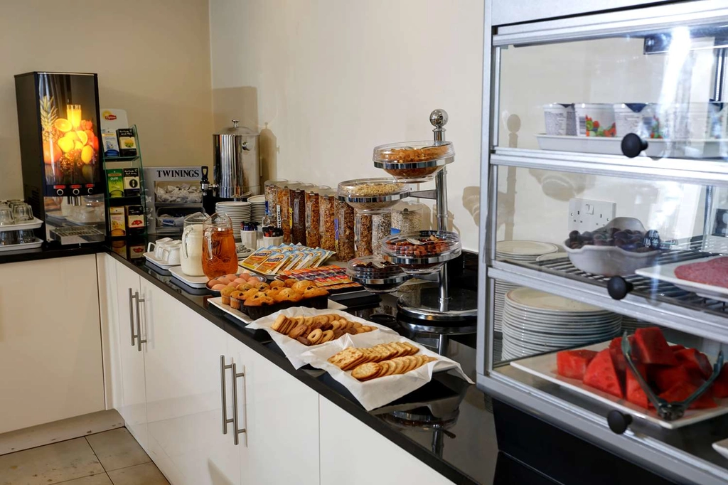 Breakfast Room