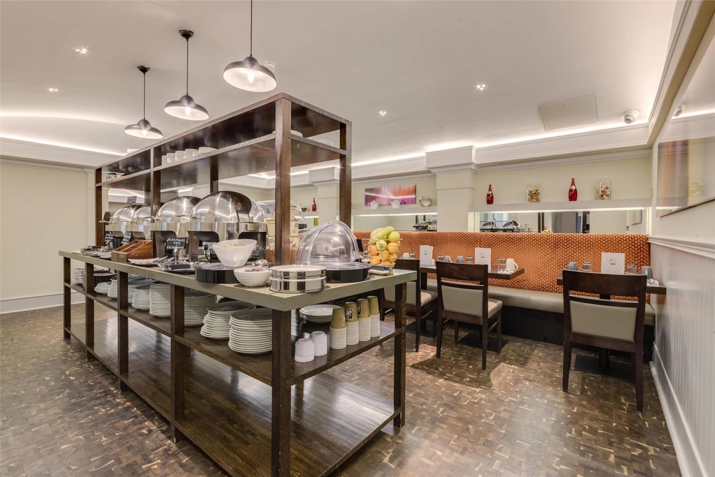 Mornington hotel dining
