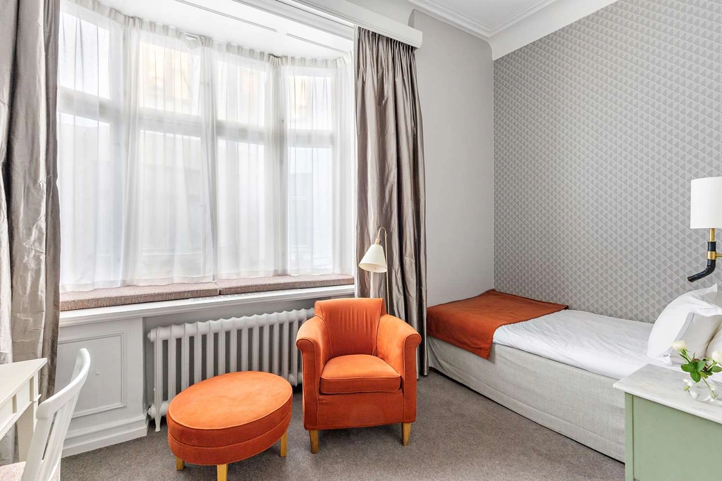 Single Standard Hotel Esplanade