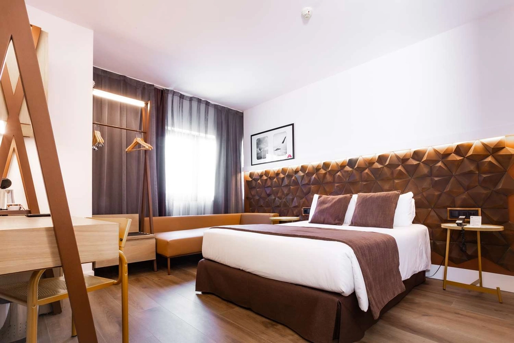 Standard Bedroom