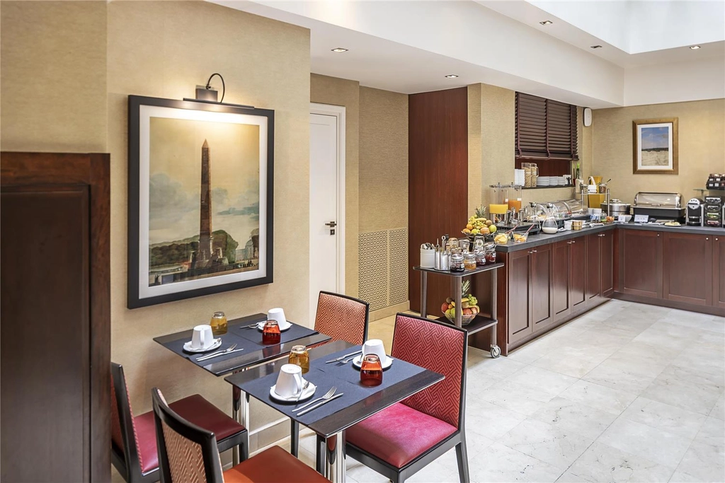 Breakfast room