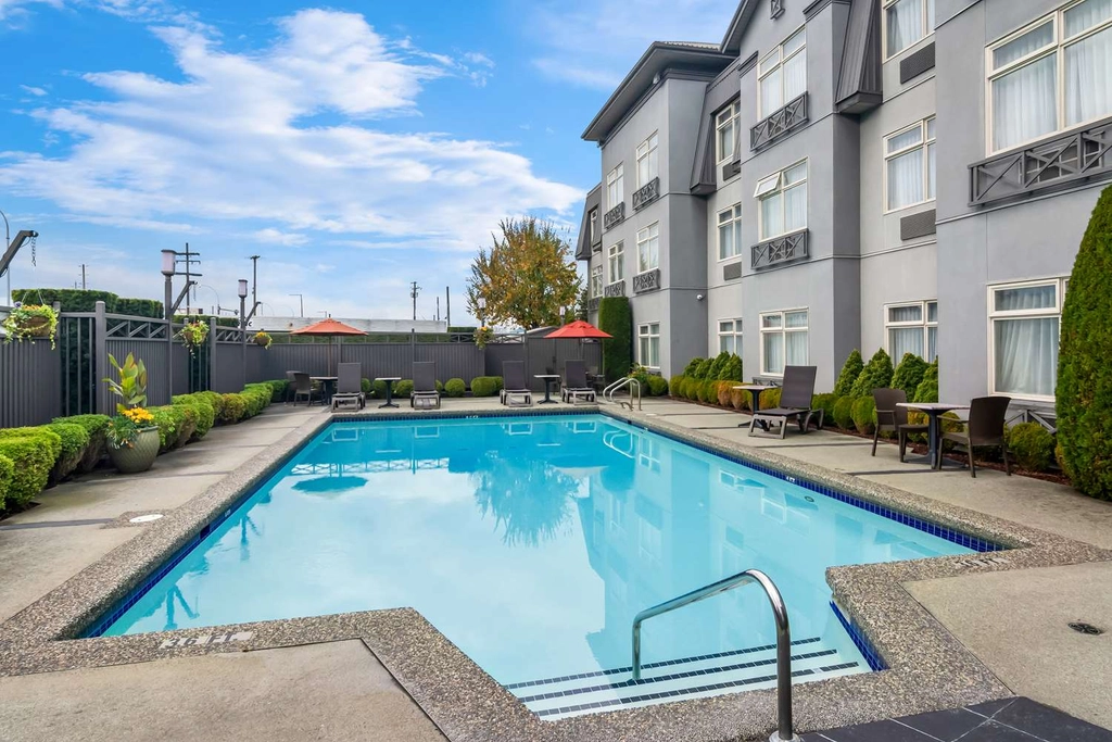 BW PittMeadows BC Pool