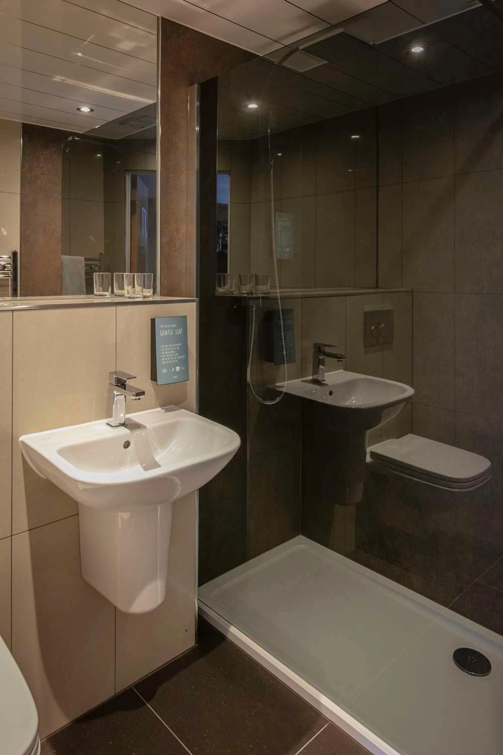 invercarse hotel bedrooms OP