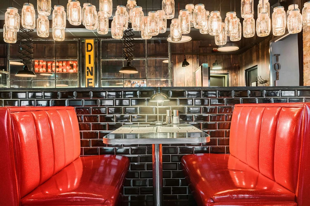 BW Herman Bang Diner